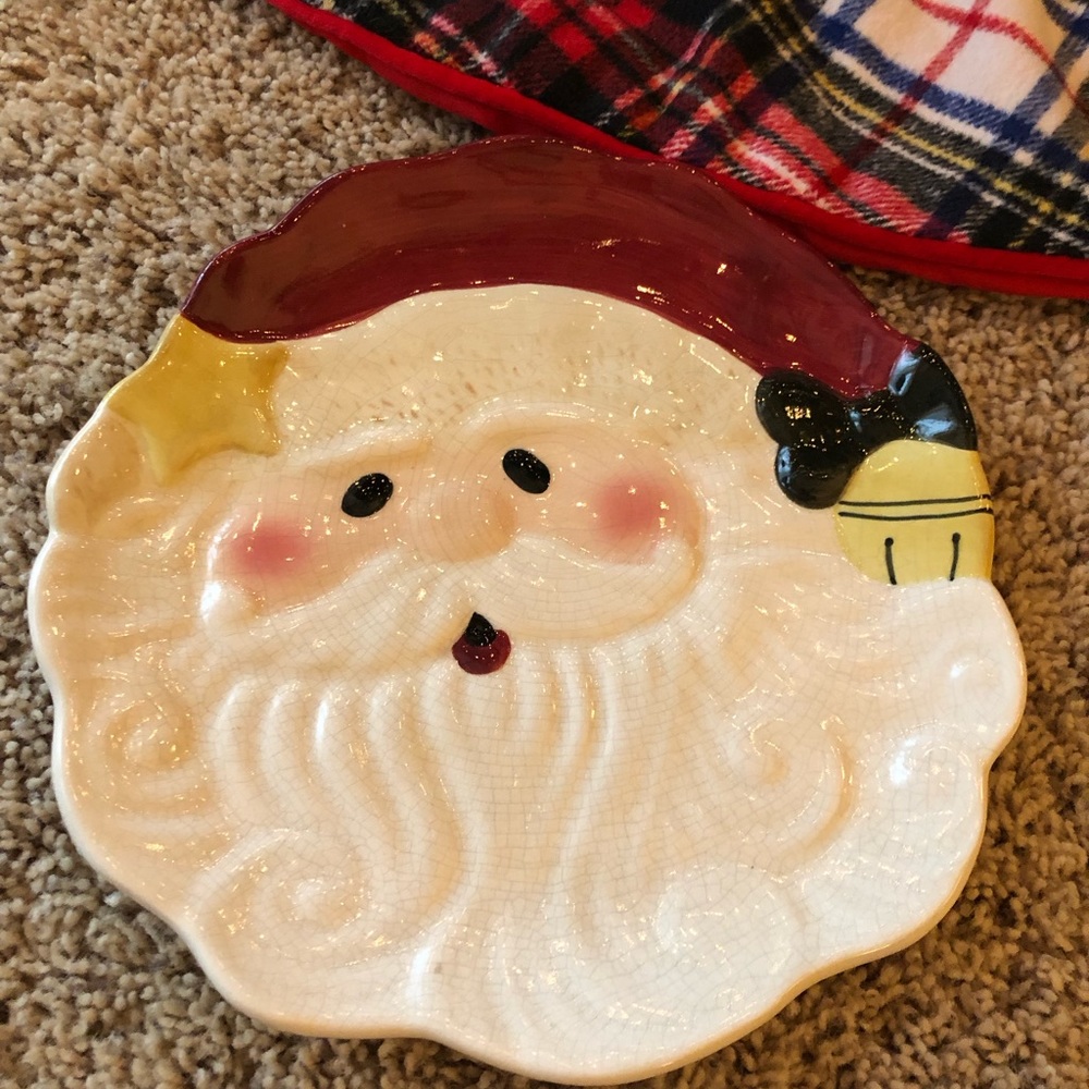 At Home America Santa plate